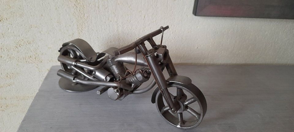 Motorrad Skulptur aus Altmetall in Freystadt