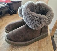 UGG Mini Bailey Button Lammfell Boots, Gr. 35 Nordrhein-Westfalen - Leopoldshöhe Vorschau