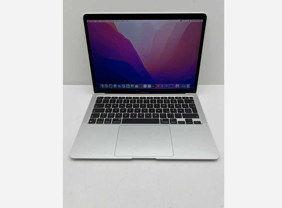 Apple MacBook Air 13" 2020 Retina M1 256GB 8GB Laptop in Berlin