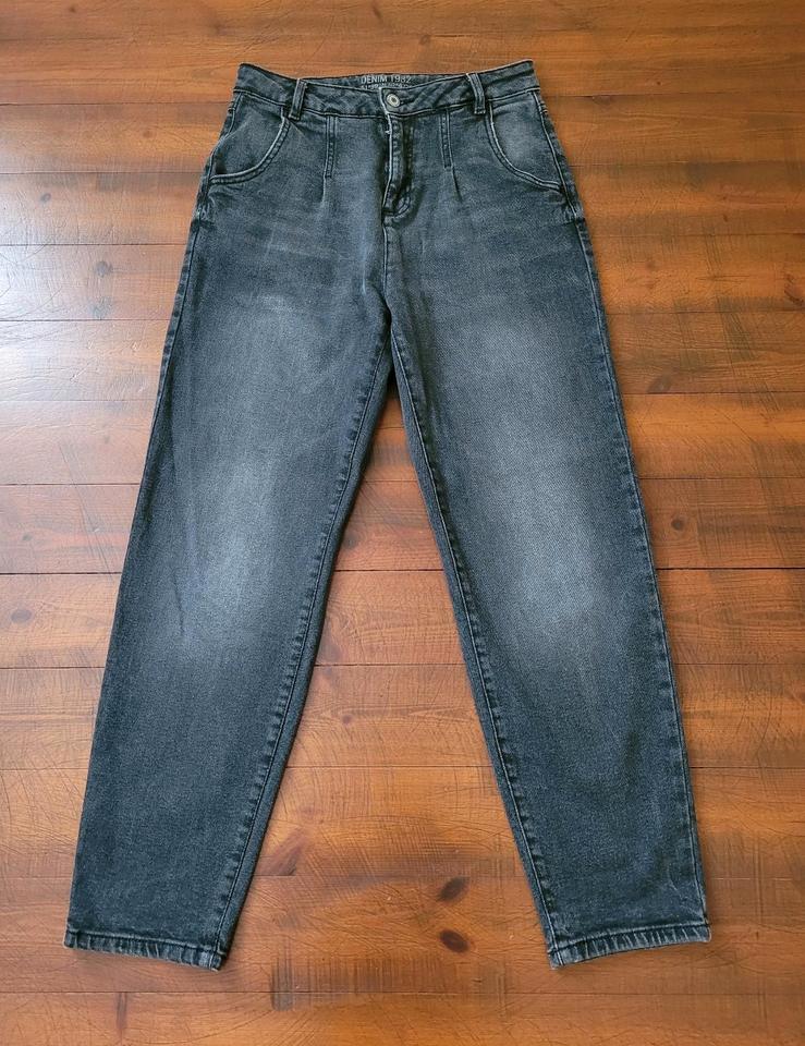 Damen Mom Jeans Jeanshose Hose schwarz Takko Gr. 40 sehr gut in Schönebeck (Elbe)