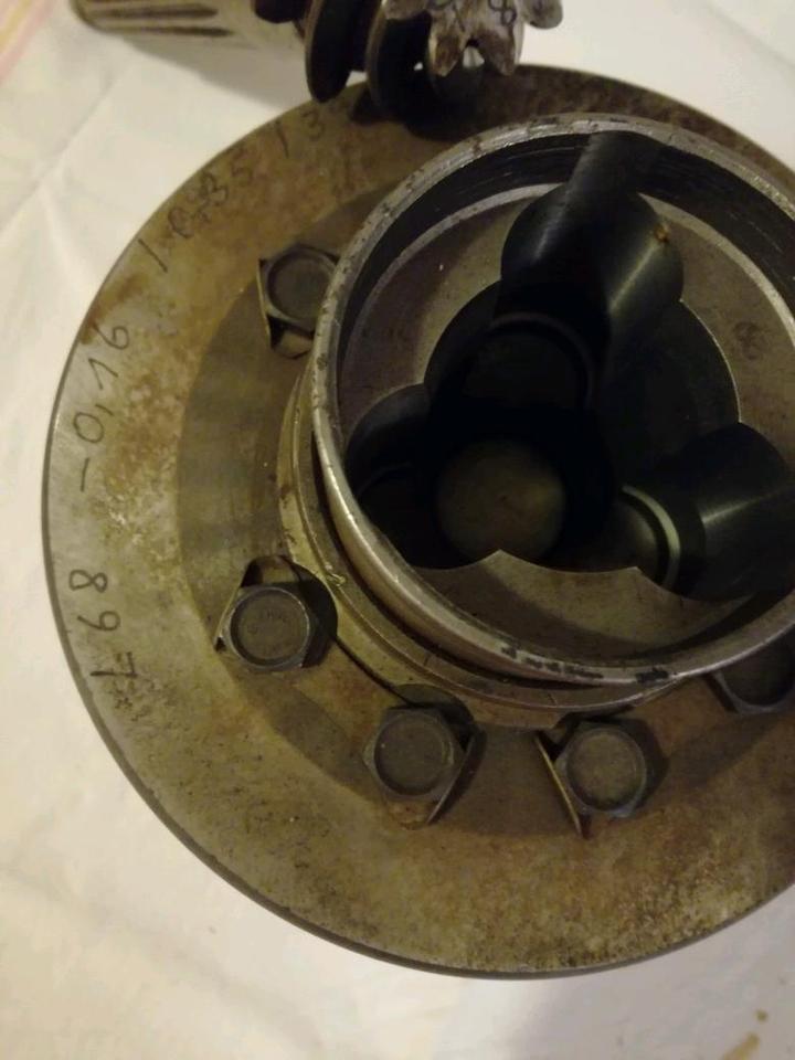 Wartburg Differential Ausgleichsgetriebe W 353 komplett NEU in Gera
