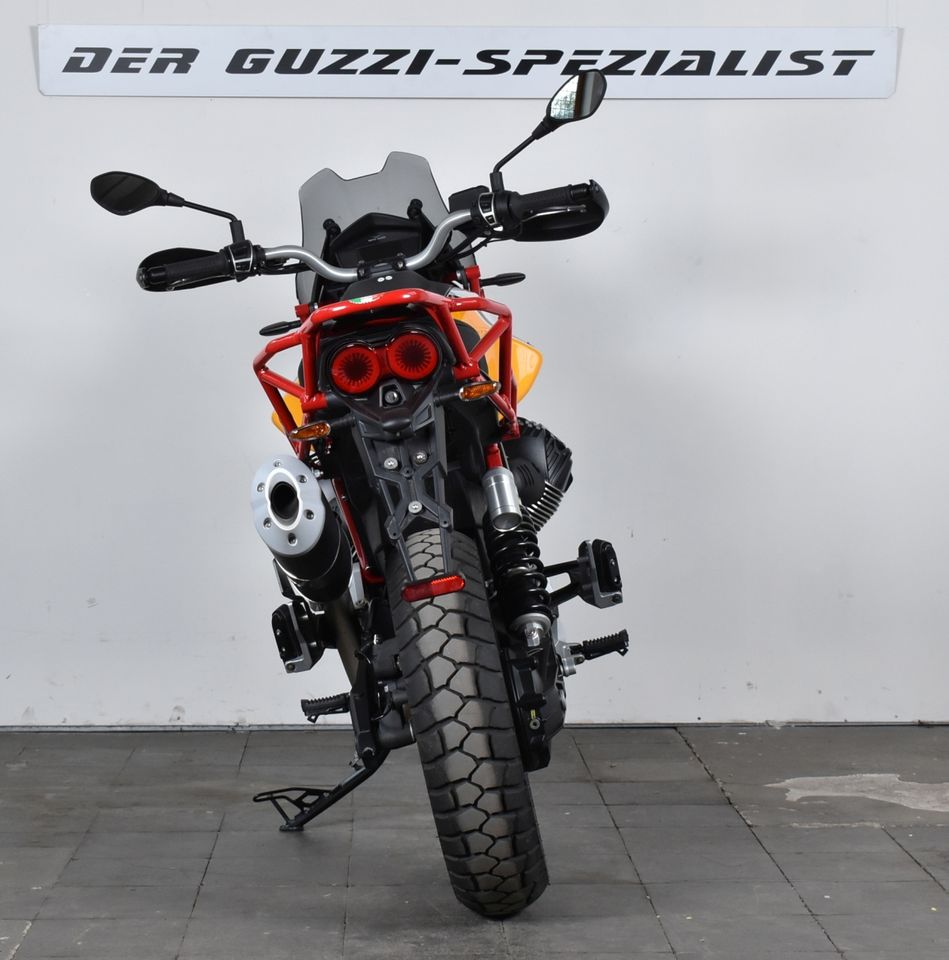 Moto Guzzi V85 Giallo Mojave noch keine 2 Jahre alt in Laer