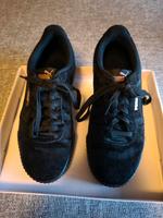 Schwarze Sneaker von Puma Gr. 38,5 Leipzig - Großzschocher Vorschau
