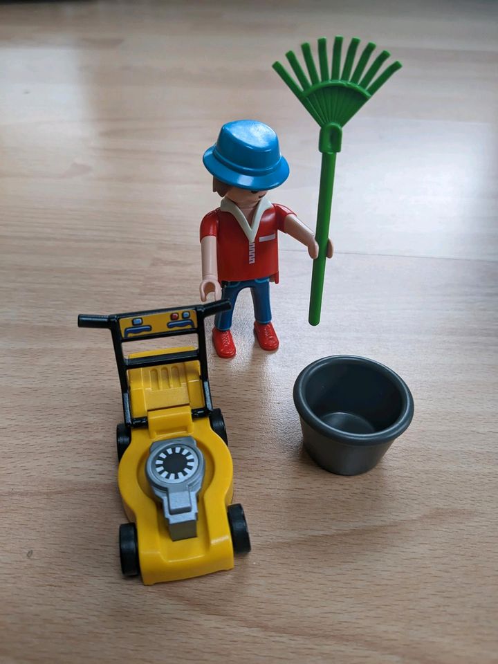 Playmobil Mann mit Rasenmäher (Nr. 3233-B) 2002 in Nordrhein-Westfalen -  Ruppichteroth | Playmobil günstig kaufen, gebraucht oder neu | eBay  Kleinanzeigen ist jetzt Kleinanzeigen