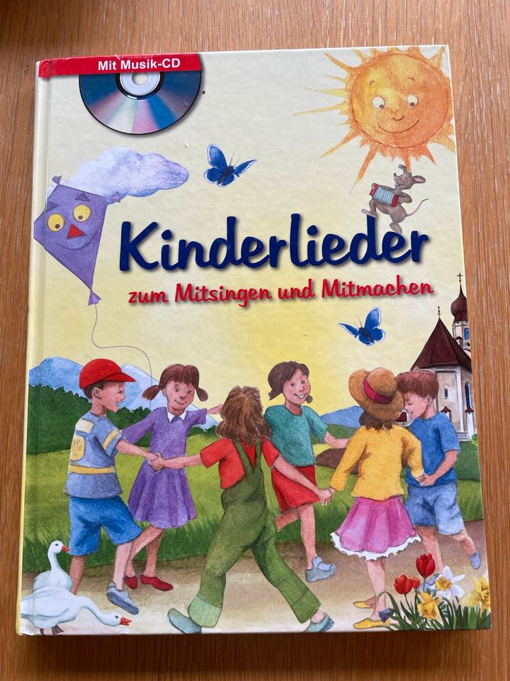 10 Kinderbücher, Bilderbücher u.a. Biene Maja, Disney, Löwenzahn in Norderheistedt