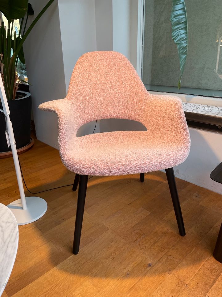 Vitra Organic Chair Ausstellung in Nürnberg (Mittelfr)