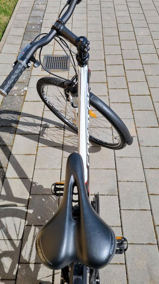 Corratec Damenrad City Bike Trekking Bike 24 Gang in Bad Hersfeld