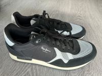 Pepe Jeans Sneaker 1973 schwarz grau Gr. 45 Niedersachsen - Braunschweig Vorschau