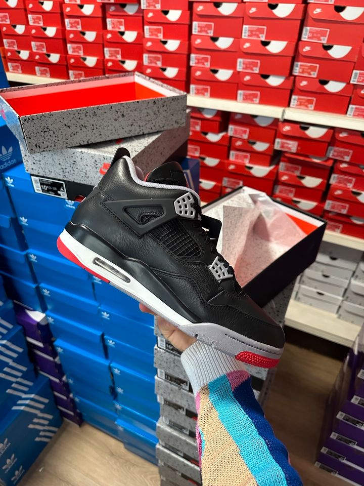 Nike Air Jordan 4 Retro Bred Reimagined 42 43 44 44.5 45 46 47 in Köln