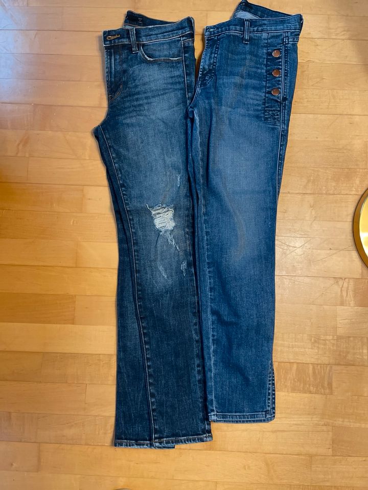 2 Jeans von J Brand 27 in Kassel