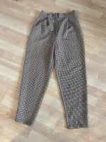 Karierte Highwaist Hose von H&M Neuhausen-Nymphenburg - Neuhausen Vorschau