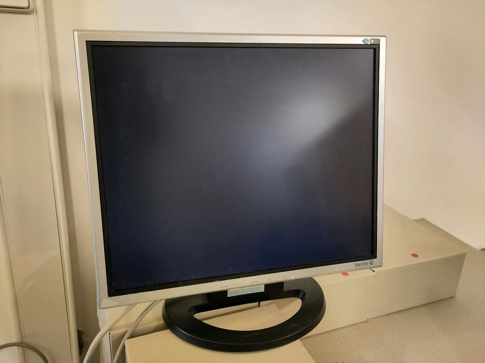 TERRA PC Monitor 19" TFT LCD, gebraucht in Tuttlingen