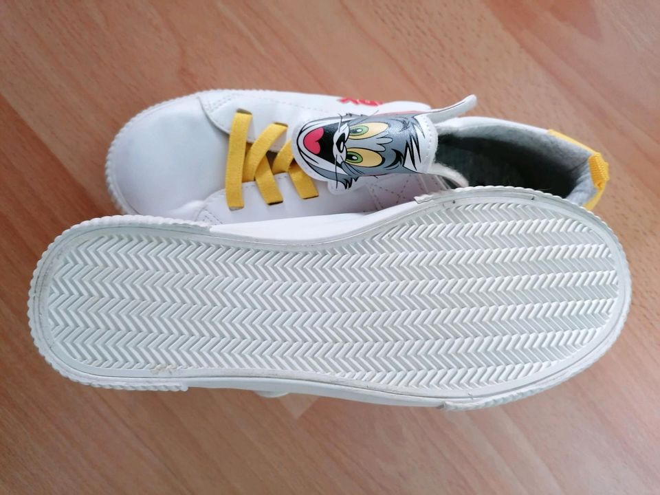 Sneaker Hallenschuhe Tom und Jerry 34 neu in Marklohe