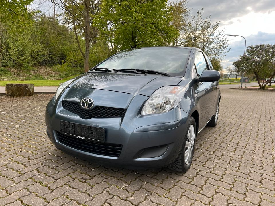 Toyota Yaris 1.33 VVT-i Sol mit Klima in Wollbrandshausen