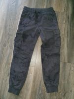 4 Jungen Hosen Jeans Paket Gr. 146 + 152 neuwertig Nordrhein-Westfalen - Bad Lippspringe Vorschau