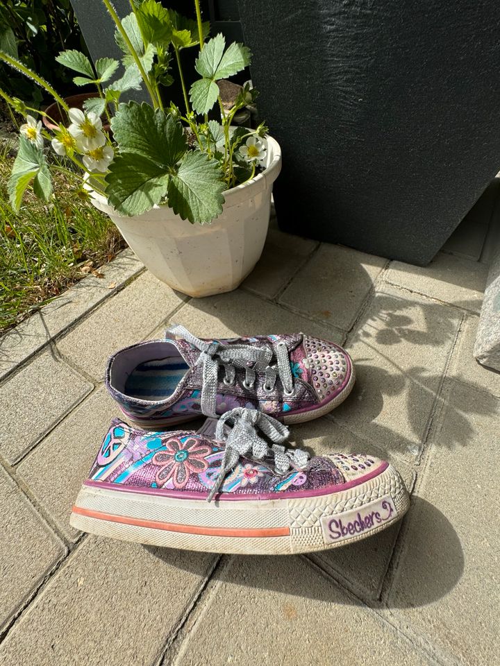 Mädchen Sneaker Größe 32 Skechers Blinker Lichter Glitzer Twinkle in Nidderau