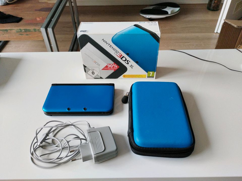 Nintendo 3DS XL Blau in Neuss