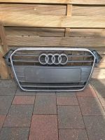 Frontgrill Audi A4 B8 defekt Nordrhein-Westfalen - Detmold Vorschau