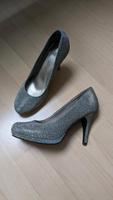 silber-gold glitzernde Pumps von Tamaris Nordrhein-Westfalen - Ahlen Vorschau