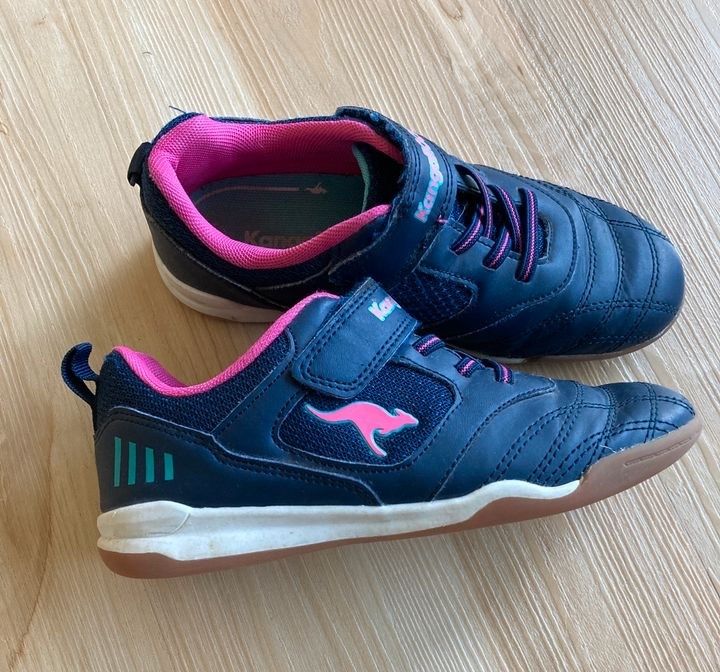 Sportschuhe Kangaroos blau pink 33 in Enger