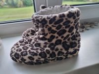 Warme Pantoffeln Hausschuhe Leopard Leo 30/31 Nordrhein-Westfalen - Kleve Vorschau