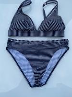 Esprit Bikini 42 B maritim gestreift dunkelblau Gr. 80B Nordrhein-Westfalen - Stolberg (Rhld) Vorschau