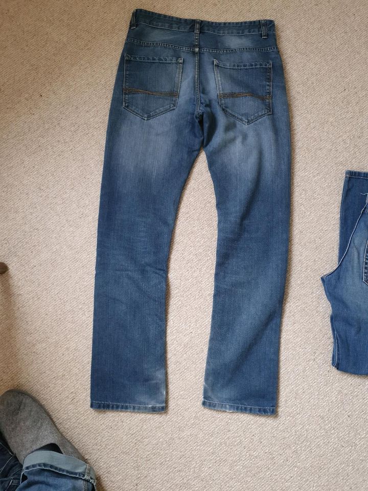 3 Jeans 29/32 bzw. 176cm in Darmstadt