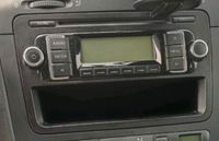 VW Golf 5 Radio mit Ablage 2009 CD Bayern - Fensterbach Vorschau