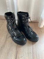 Rieker Damenschuhe Stiefel Größe 41 schwarz Niedersachsen - Springe Vorschau