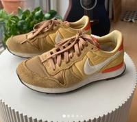 Nike internationalists 38,5 Orange Senf braun Hessen - Fritzlar Vorschau