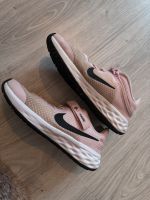 Nike Flyease Sportschuhe Mädchen rosa Schuhe Berlin - Neukölln Vorschau
