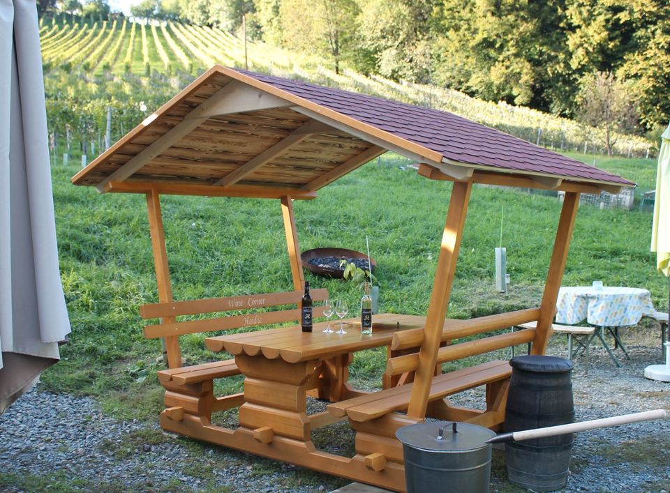 Sitzlaube Pavillon Überdachte Sitzgruppe Hütte Garnitur mit Dach in Massing