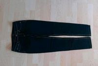 Jeggings dunkelblau mit hellen Ziernähten Gr.38 Tally Weijl Baden-Württemberg - Friedrichshafen Vorschau