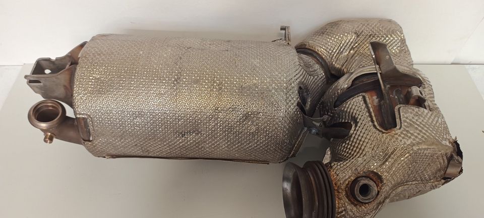 Mercedes E KLASSE W213 205 Diesel Partikelfilter DPF A6541401300 in Pulheim