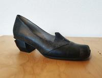 Außergewöhnliche Schuhe von Lisa Tucci in schwarz / grau Größe 40 Köln - Porz Vorschau