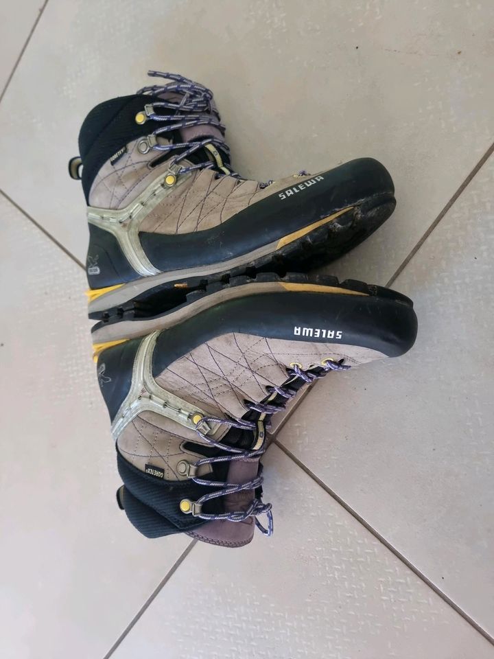 SALEWA❤️Bergschuh Trekking Wanderschuh Damen 39-40 Steigeisen in Bad Aibling