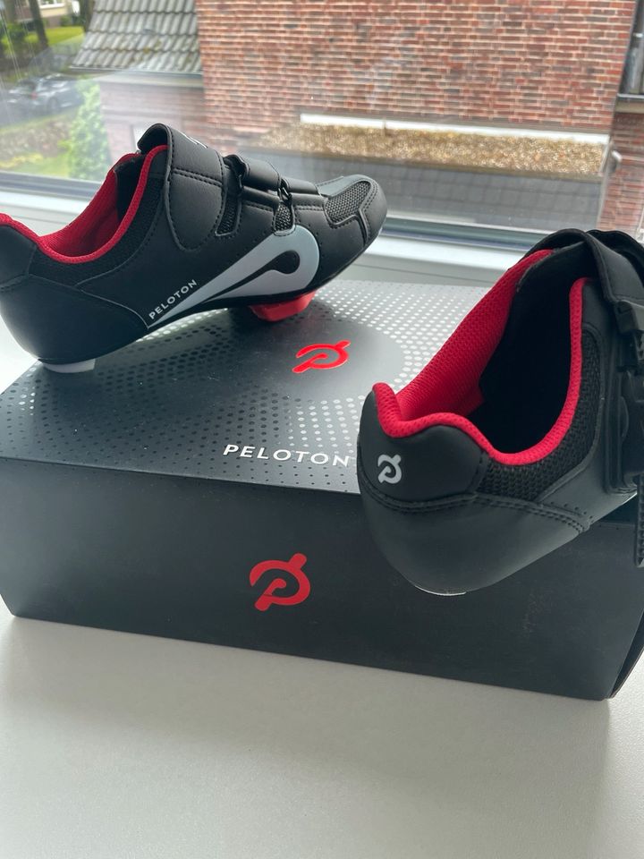 Peloton Bike-Schuhe Größe 44 - wie neu!!! in Hamburg