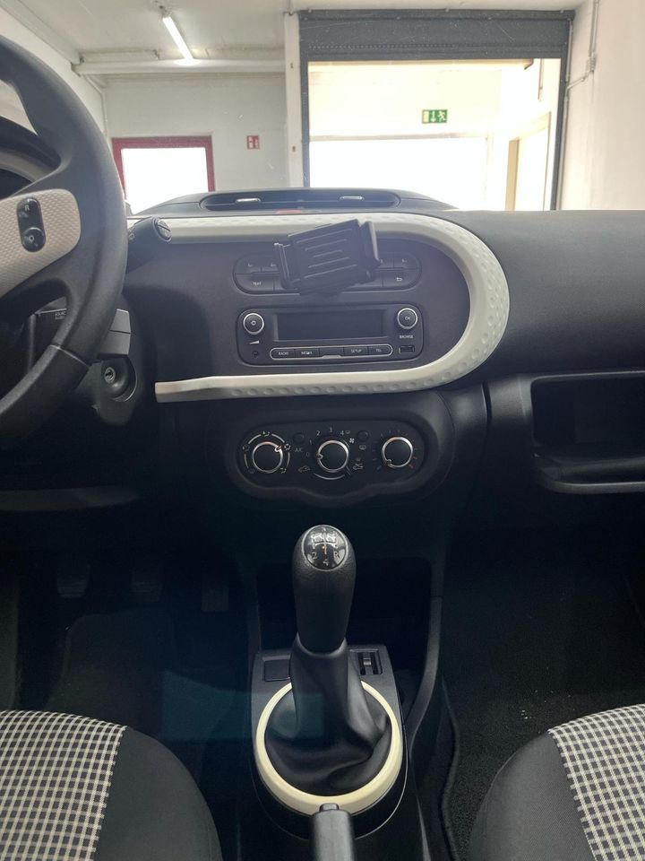 Renault Twingo SCe Expression*Klima*Temp.*Klima*Bordcomputer in Remscheid