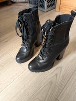 Stiefeletten, Hohe Stiefel, High Heels Düsseldorf - Oberbilk Vorschau
