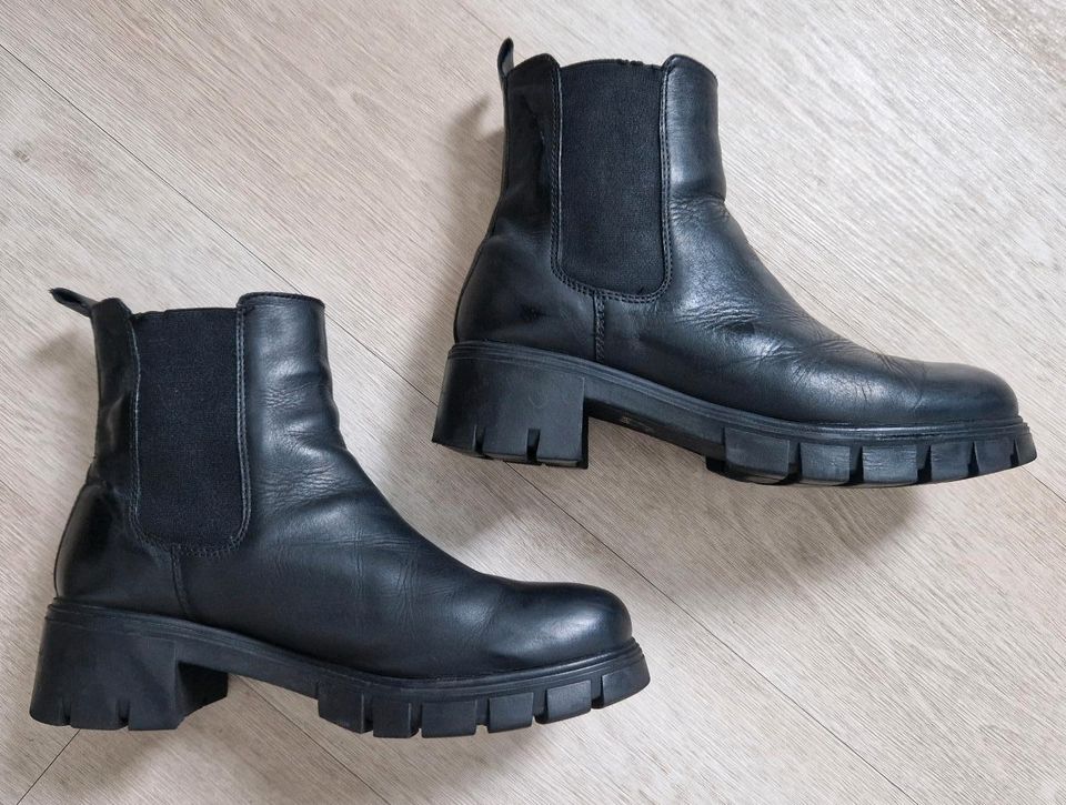 ANOTHER A STIEFELETTE PLATEAU SOHLE GRÖßE 40 in Sachsen - Bautzen | eBay  Kleinanzeigen ist jetzt Kleinanzeigen