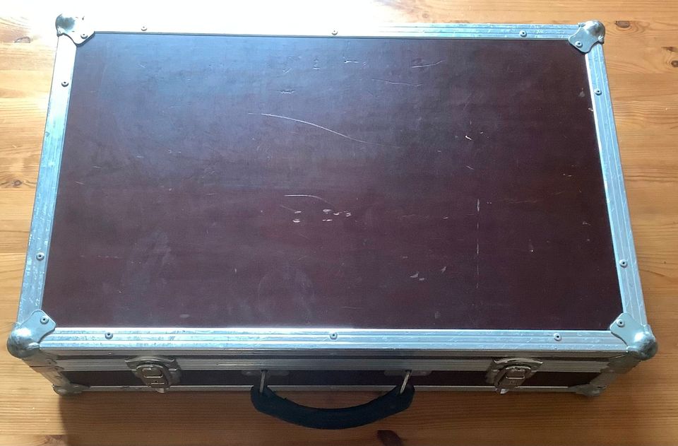 Elka OMB 5 – Vintage-Synth inkl. Flightcase in Kassel