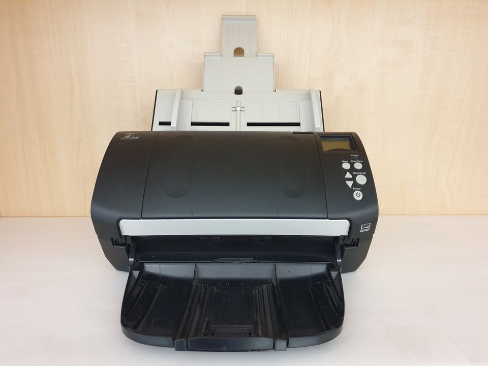 Dokumentenscanner / Einzugsscanner Fujitsu fi-7160 in Köditz