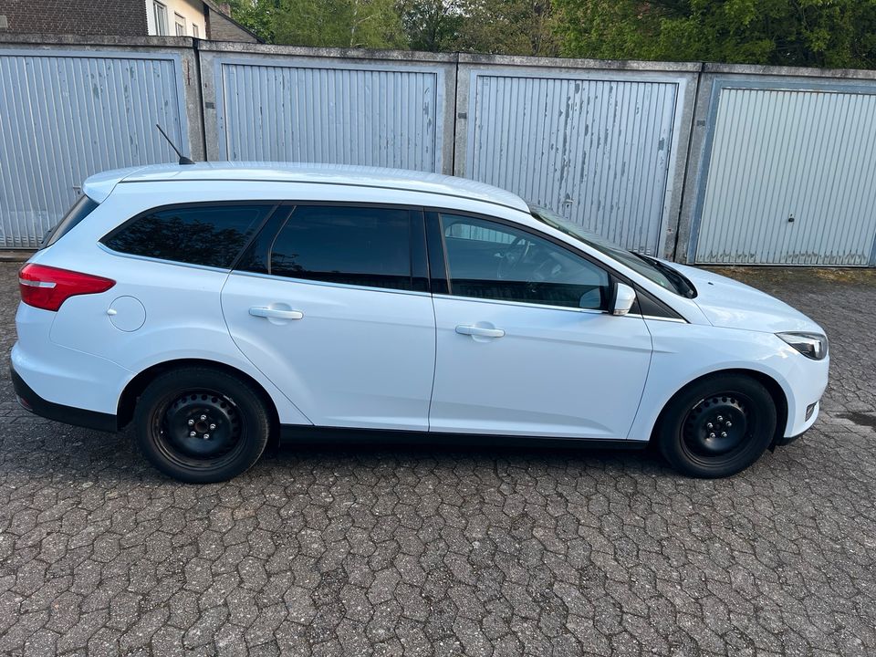 Ford Focus Cool&Connect in Minden