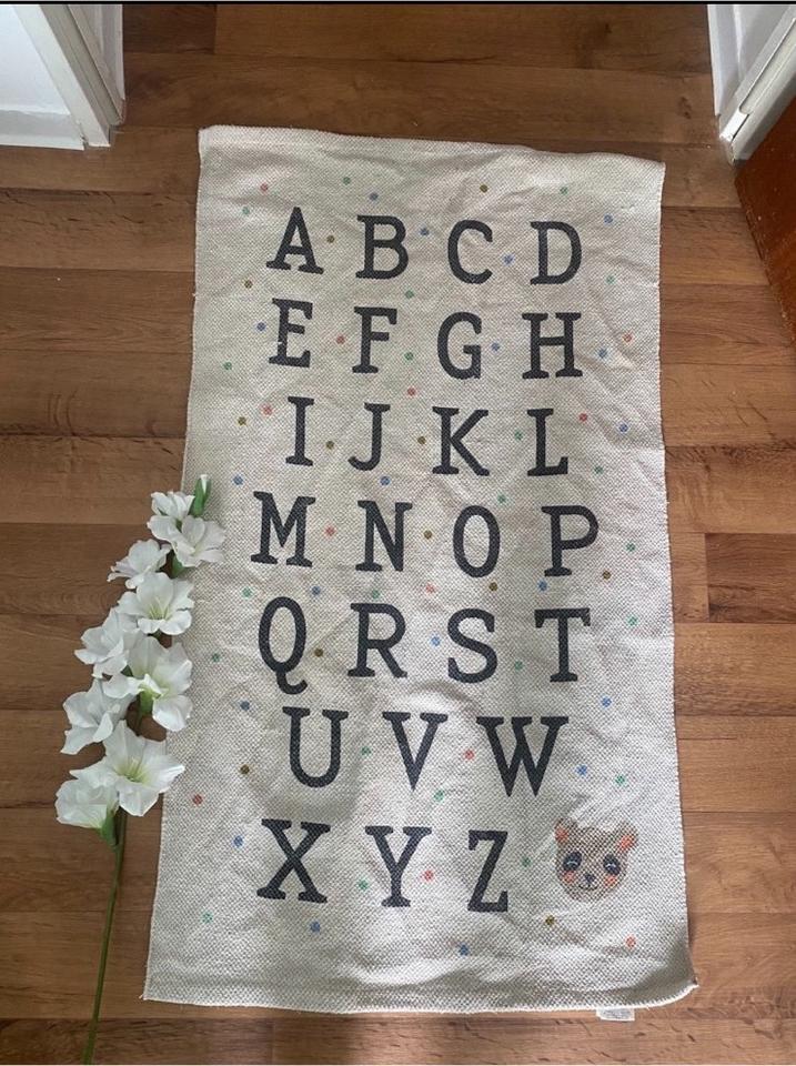 Kinderteppich Buchstaben,ABC, Lernteppich, Spielteppich,waschbar in Berlin