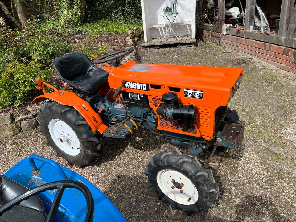 Kubota b7001 Allrad Zapfwelle 16 PS Reitplatz Kleintraktor in Kirchlinteln