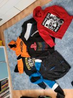 6x Pullover/Hoodie/Zipper 134/140 Niedersachsen - Isernhagen Vorschau