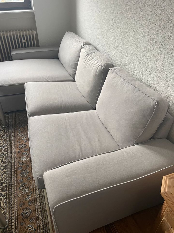 graues Sofa mit Stoffüberzug in Idar-Oberstein