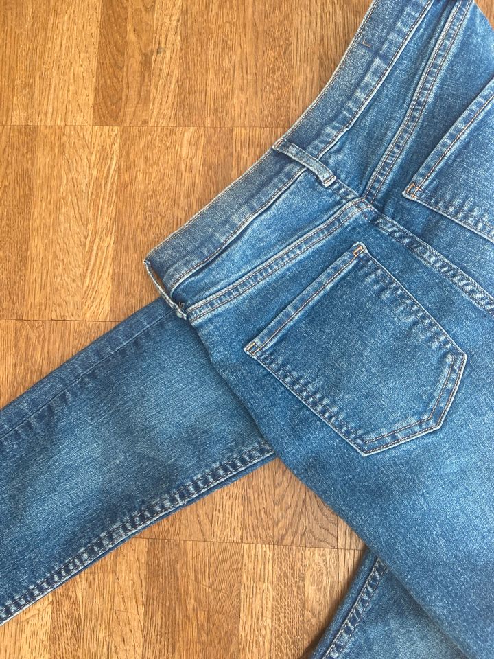 Skinny Fit H&M Jeans  Gr.146 (10-11 Jahre) in Hannover