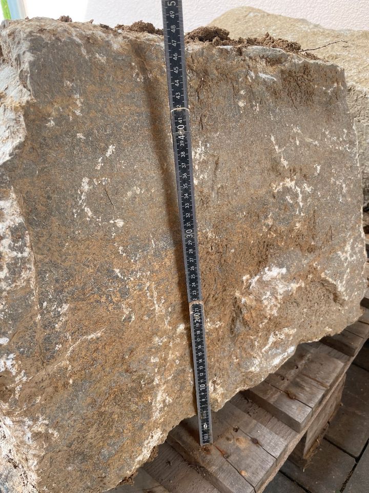 Natursteine Quadersteine Muschelkalksteine 40-50cm hoch in Hardthausen