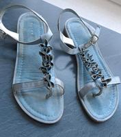 Blaue Zehen Sandalen Größe 39 Glitzer Blümchen Jeans Nordrhein-Westfalen - Drolshagen Vorschau